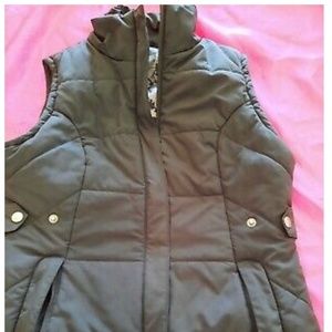 Oakley Womens Black Puffer Fitted Warm Skiing Snowboarding Small Vest